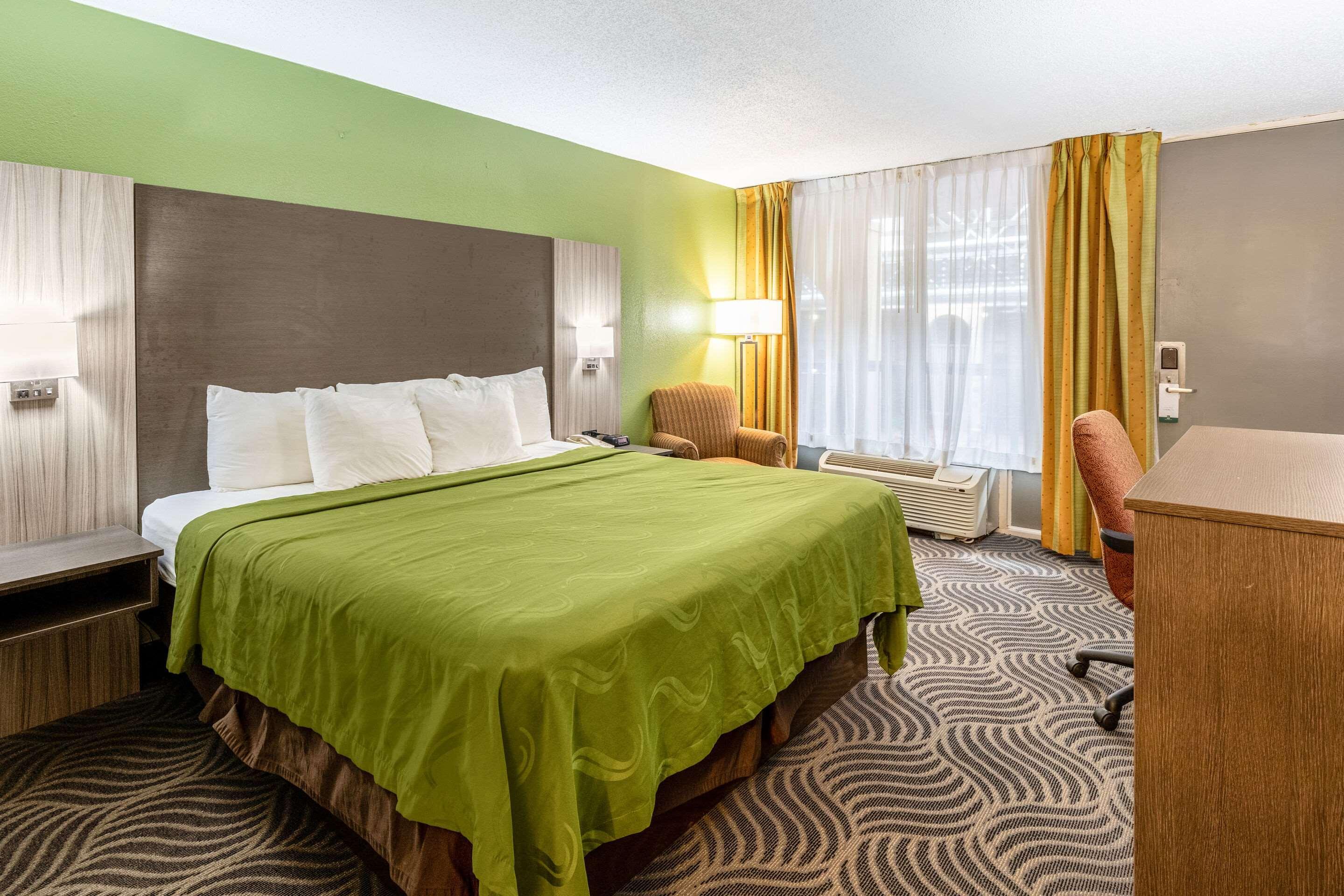 Quality Inn Newport Exterior foto